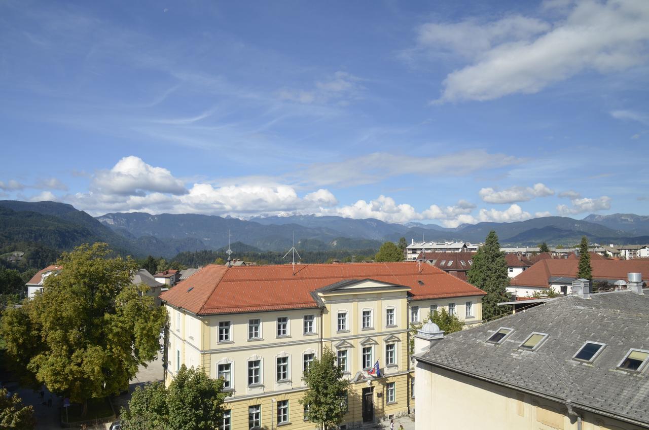 Grajski Dvor Radovljica Exterior photo